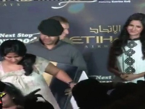 Gorgeous Katrina Kaif Posing With Winners Of Etihad Airways Dance Competition