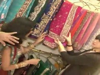 Hot Ratan Rajput Aka Laali TV Bahu Launches Nita Lulla Collection