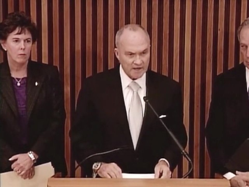 New York deploys extra police amid 9/11 threat
