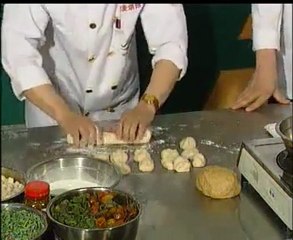 tranchau_Dạy làm bánh Trung Thu - phần 1