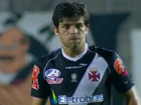 Juninho régale, encore un coup franc !
