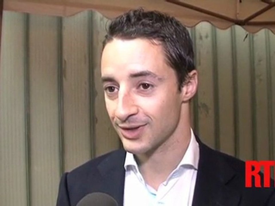 En pleine préparation pour l'Arc de Triomphe, Sarafina dispute le Prix Foy dimanche à Longchamp, face à des très bons chevaux. Son jockey fait le point et glisse quelques infos sur Divin Honor (N.1), qu'il montera dans le quinté dimanche.