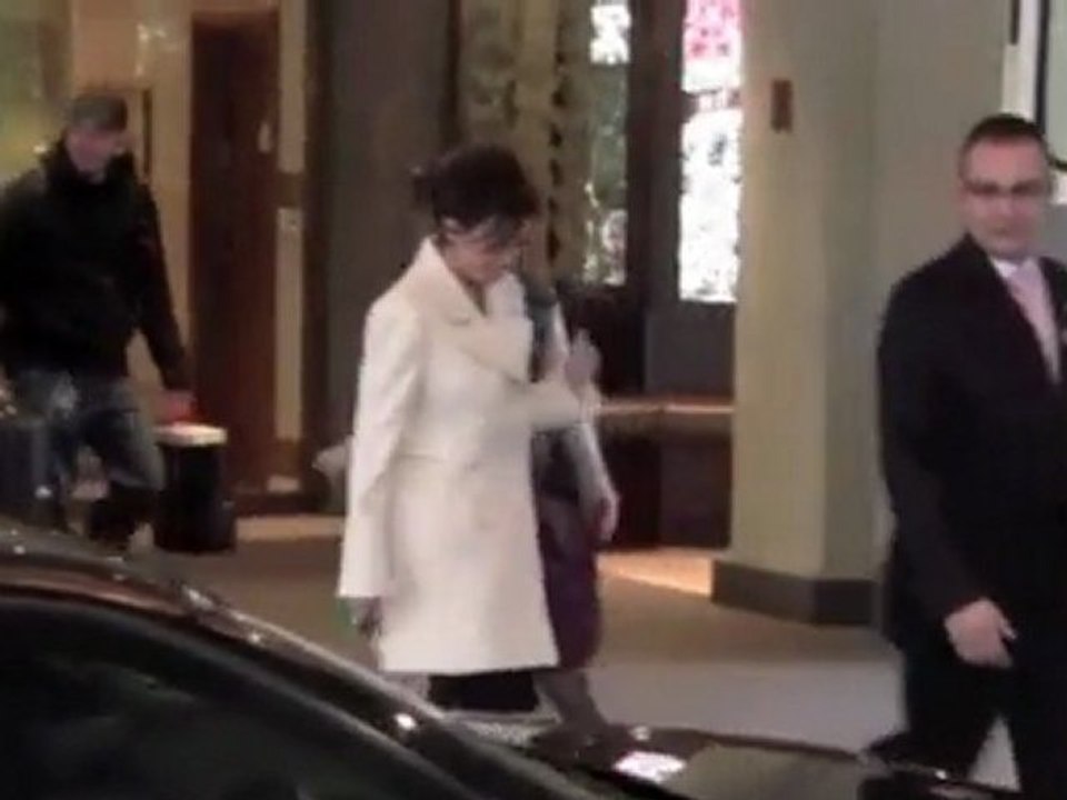 Dannii Minogue Takes Son Ethan to Playgroup