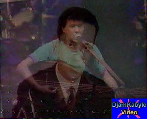 Hamidouche "A Muh a Muh" (Tajmilt i Slimane Azem)  Live 1990 Sartrouville