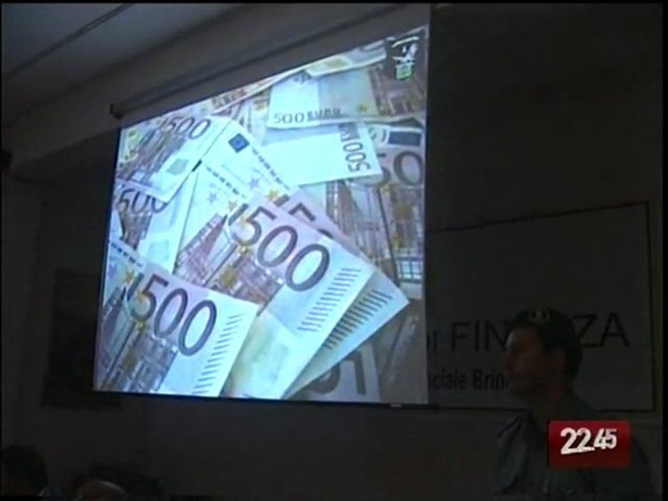 TG 25.08.09 Il villaggio è abusivo e la Gdf lo sequestra