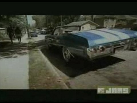 Young Dro ft T.I. - Shoulder Lean