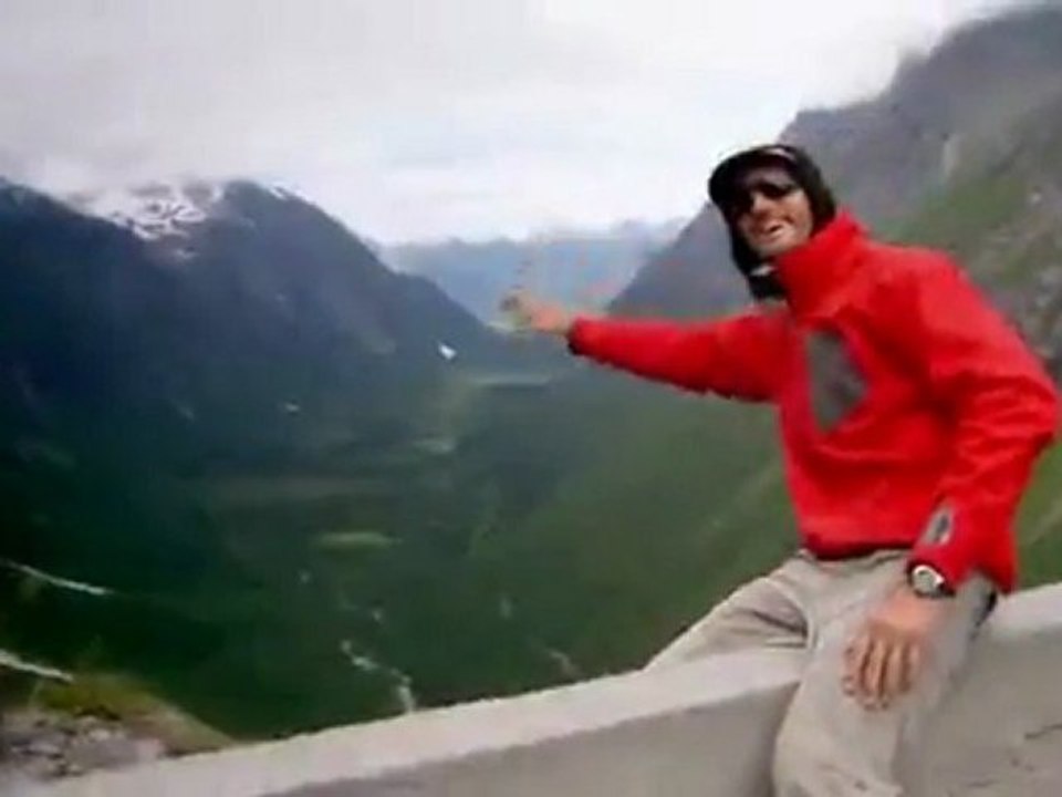WingsuitBaseJumping