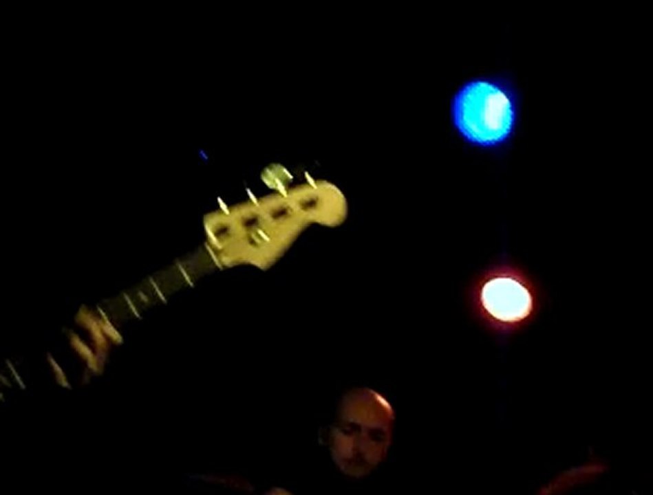 Concerts Varsovie+ Triste Sire le 9 février 2011 Assomoir Pub Saint-Etienne (4)