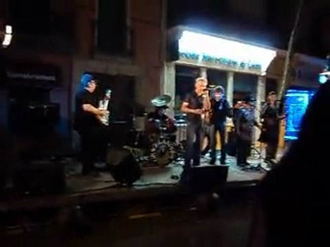 Les GRACELANDERS ROCKABILLY BOOGIE (extrait) CONCERT du Ven. 26 Aout 2011!!! PLACE DU FRANCE, CERET P.O.