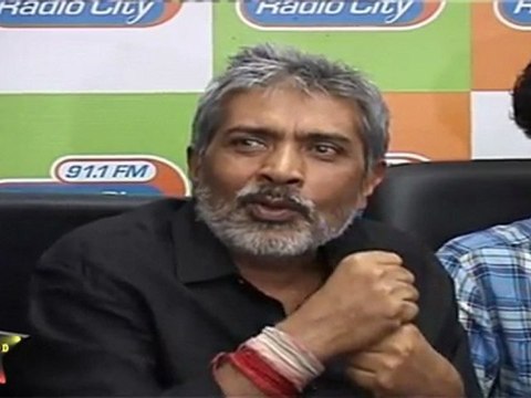 Amitabh,Prakash Jhaa & Manoj Bajpai At Radio City To Promote Aarakshan