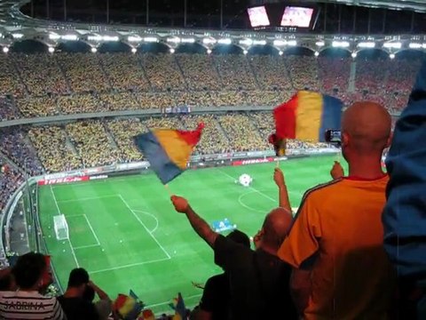 Intonarea Imnului Romaniei la inaugurarea National Arena - 06 septembrie 2011