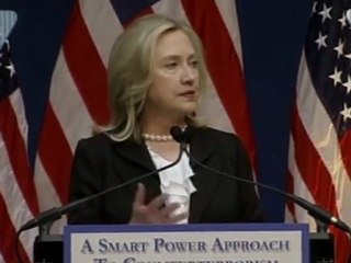Al-Qaïda est derrière la nouvelle menace d'attentat (Clinton)