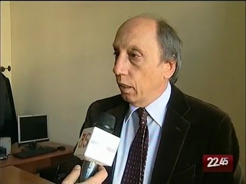 TG 23.12.09 Il centrodestra al Comune di Bari accusa Emiliano