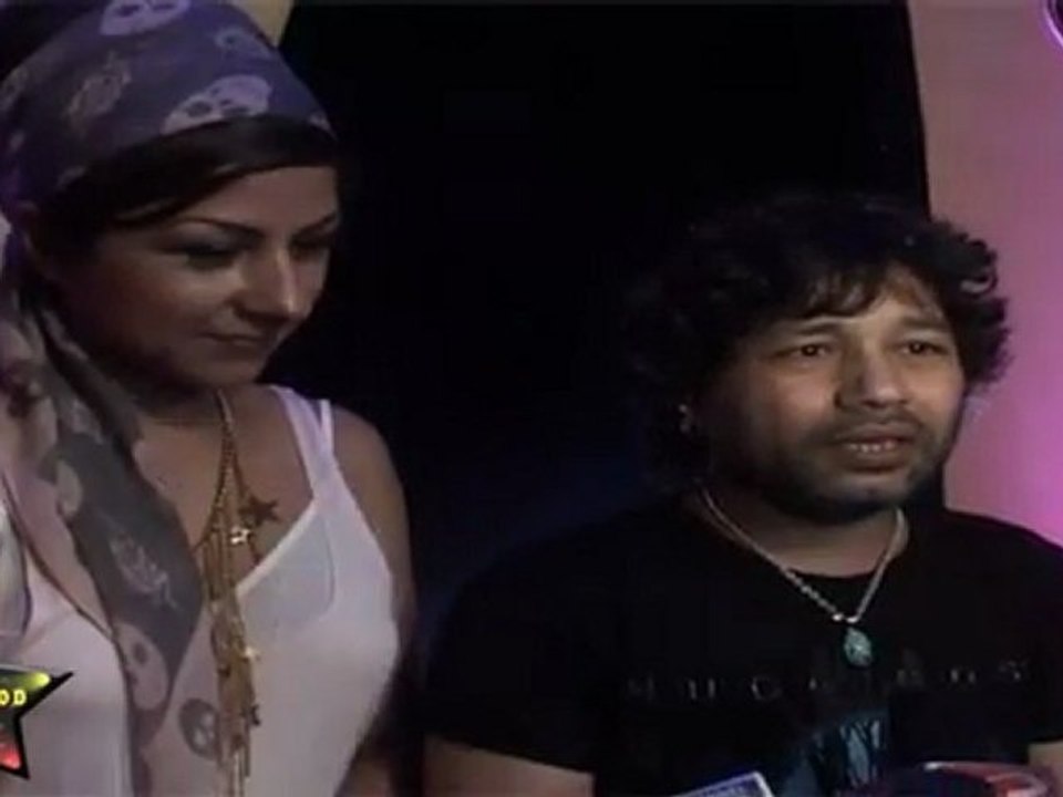 Hard Kaur & Kailash KHer With Participants Of"Voice Of McDonald" Singing Show