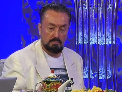 Müslüman mutlaka çok temiz olur. Bakımsız olmak değil, tertemiz olmak takva alametidir