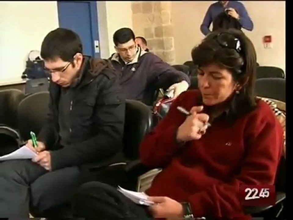 TG 23.02.10 Macculli: "L'emergenza rifiuti nel Salento? Colpa di Vendola"