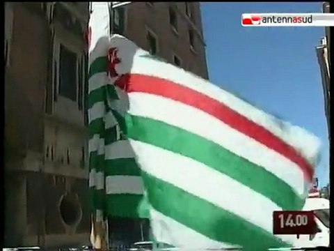TG 01.06.10 Taranto, sit in di protesta dei lavoratori della scuola