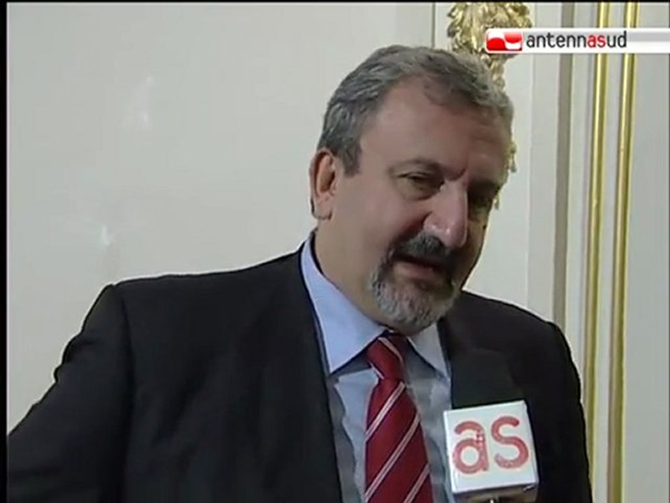 TG 17.11.10 Teatro Petruzzelli, ecco i libretti in Braille