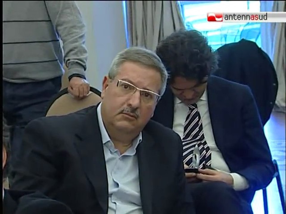 TG 22.11.10 Vendola alla maggioranza: "Massimo impegno per la Puglia"