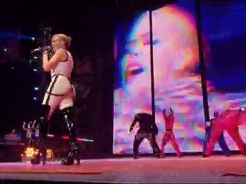 Kylie Minogue - In My Arms live - 2008 - Kylie X Tour London