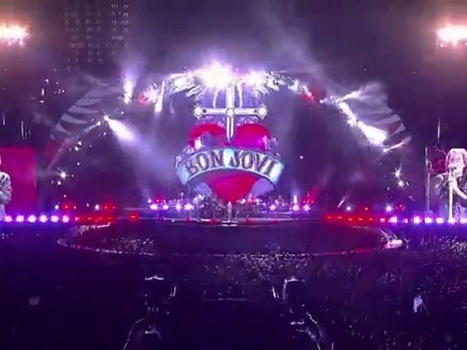 Bon_Jovi_-_This_Is_Our_House_Live