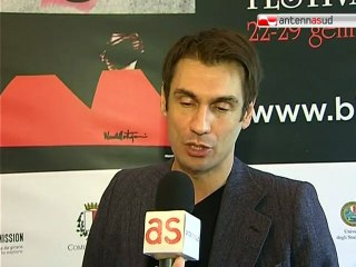 TG 25.01.11 Fabrizio Gifuni "insegna" il mestiere dell'attore
