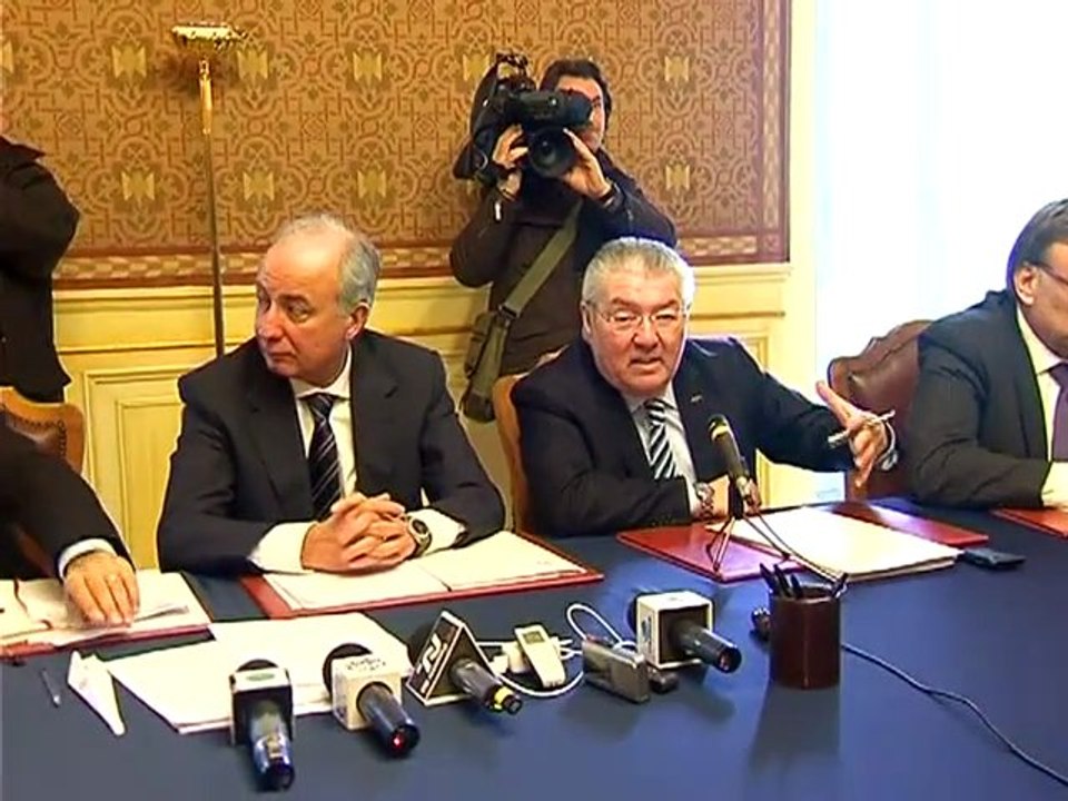 TG 27.01.11 Commissione di inchiesta sui rifiuti, raccolta differenziata troppo bassa