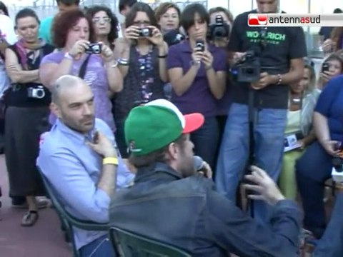 TG 29.06.11 Jovanotti in concerto a Bari per uno spettacolo ricco d'emozioni