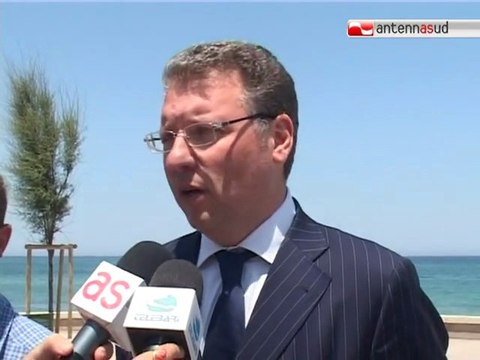 TG 30.06.11 Bari, raccolta firme per un parcheggio estivo a San Girolamo