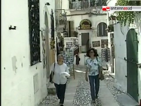 TG 12.08.11 Adoc, un numero di telefono per le truffe in vacanza