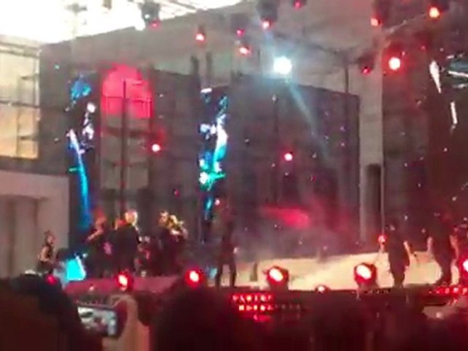 SHINee Lucifer Blooper