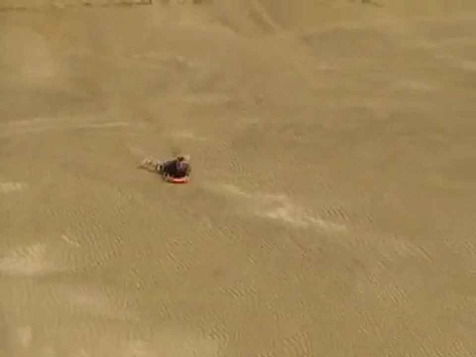 Sandboarden in der Wüste Fail