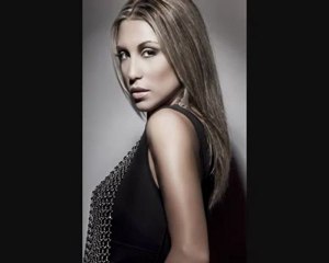 Μαρία Καρλάκη-Είσαι μια συνήθεια