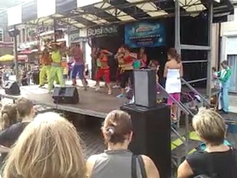Zumba à binche le 10.08.2011 Malicia