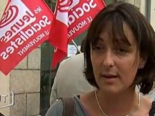Manifestation devant le collège Herriot de La Roche-sur-Yon pour la venue du recteur d'académie - 9 septembre 2011