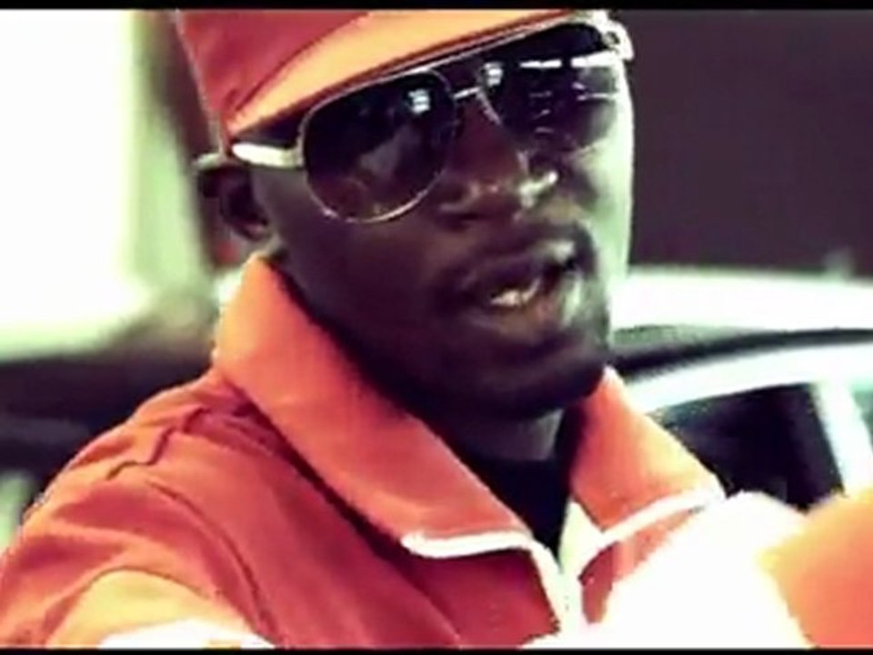 TANIKIE LARSON MORT AVANT LE GENERIQUE