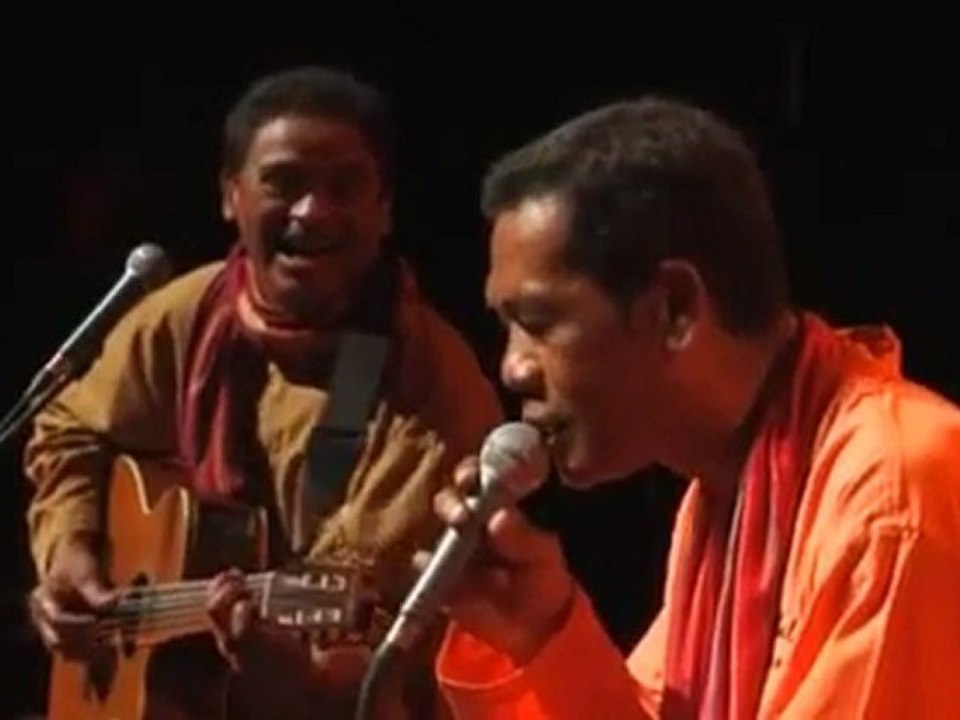 MAHALEO   -   EMBONA SY HANINA