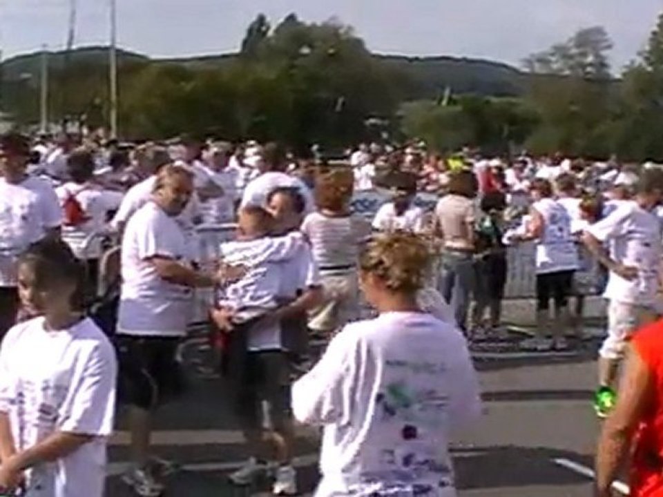 COURIR POUR DES PRUNES AU PROFIT DU SECOURS POPULAIRE