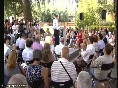 Si ganamos, la sanidad seguirá siendo pública