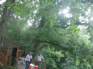 lulu 77 ans s envoie en l air