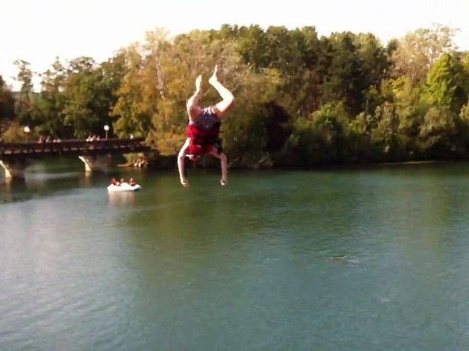 Amazing jump in Blob Jump !