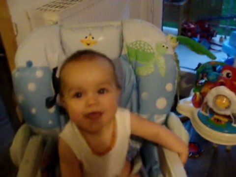 Petit Greg tient bien assis !