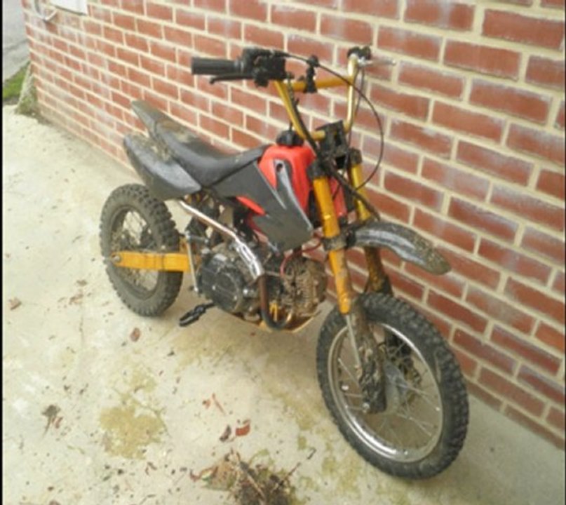 Dirt Bike 125 cc EXHAUST + RIDE