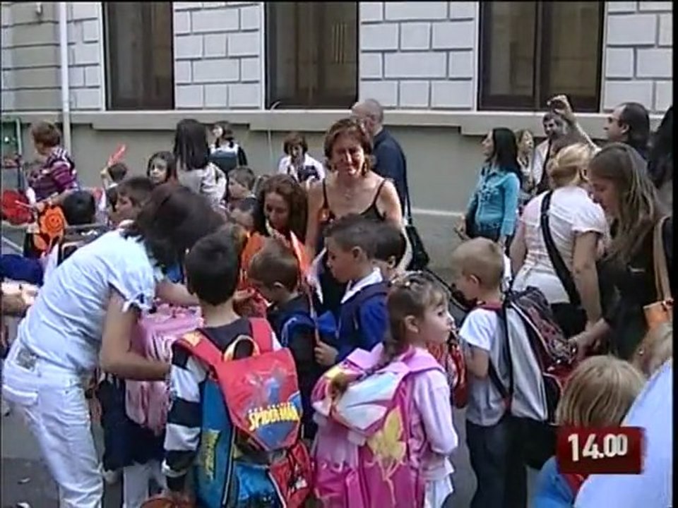 TG 14.09.09 - Primo giorno di scuola