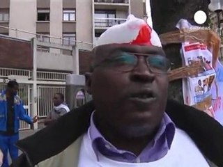 El presidente de Ruanda, Paul Kagame, visita Francia