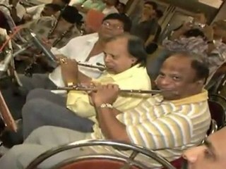 Violin Music Piece Of Song At Pyarelal's Live Music Concert