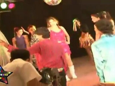 Gracious Shaking her Body Step By The Beautiful Dancer On Location Shoot Of Aaja Sajan Pardesiya