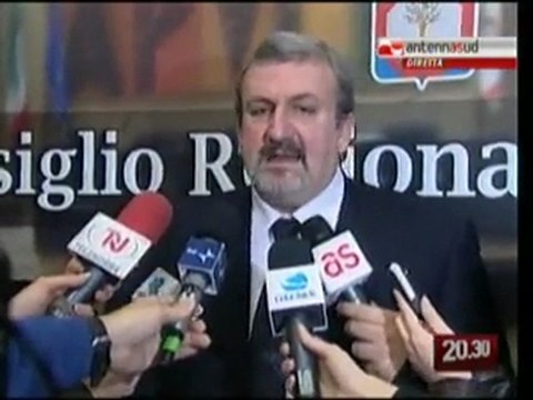 TG 05.02.10 Stop ai nuovi Comuni nel Barese, in Consiglio arriva la polizia