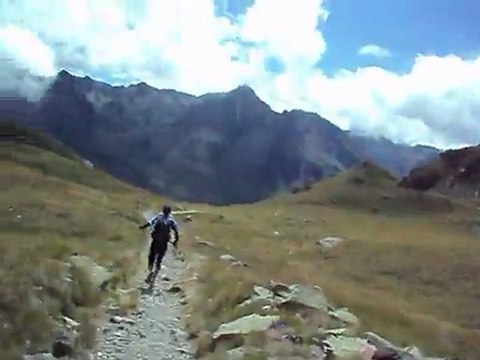 Grand Raid des Pyrénées 2011 : tps 9h50 - 45 km (vers superbarèges) Episode 9/15
