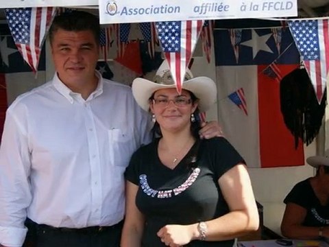 Forum Plaisir 2011 - COWBOY HAT DANCERS